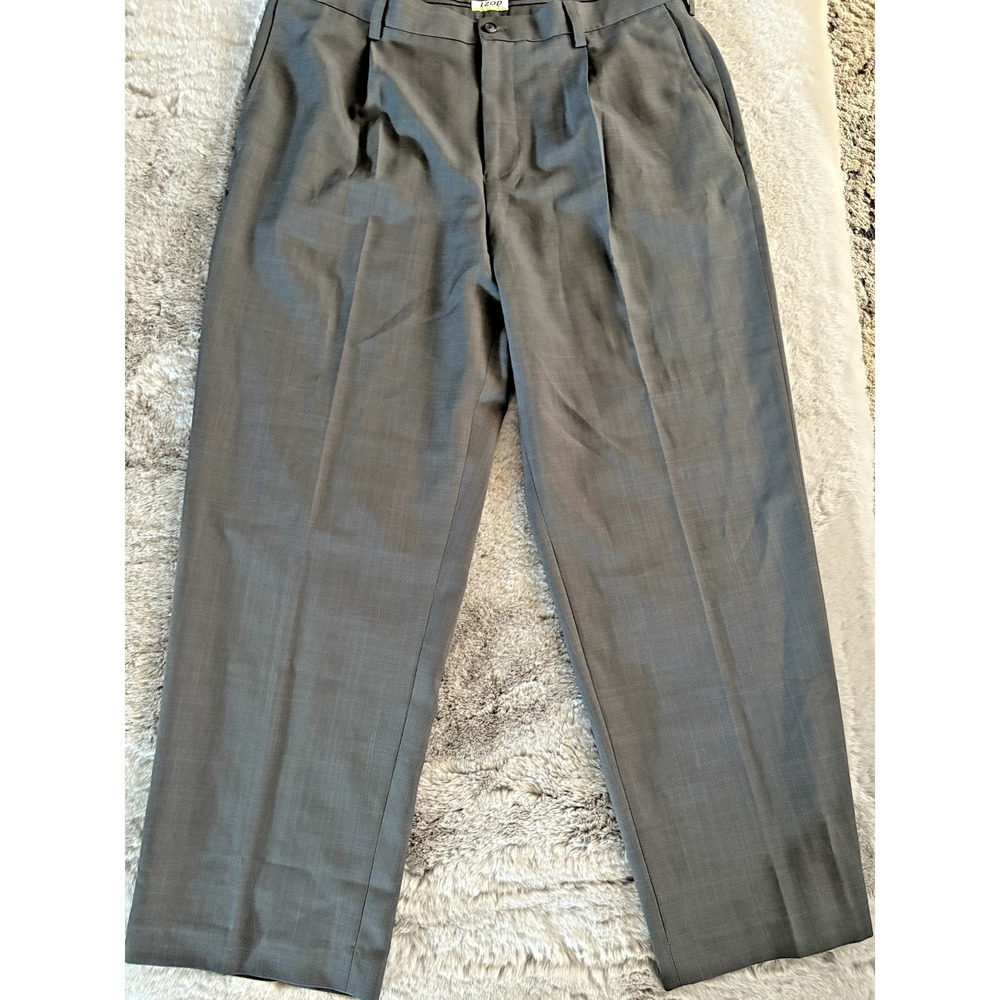 Izod Mens Pants Size 38/30 Pleated‎ front Dress